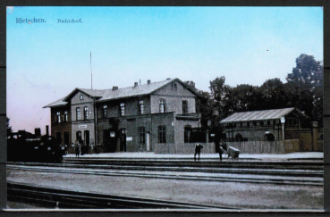Repro-Foto einer Ansichtskarte Rietschen, Bahnhof
