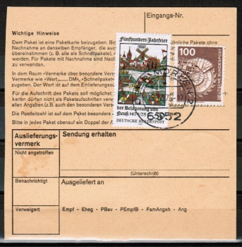 Bund 843 als portoger. MiF mit 50 Pf Belagerung von Neuss rs. auf Inlands-Paketkarte von 1975