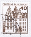 Michel-Nr. 1037 + 1038 = Dauerserie Burgen und Schlösser 40 Pf  Schloss Wolfsburg und 50 Pf Wasserschloss Inzlingen